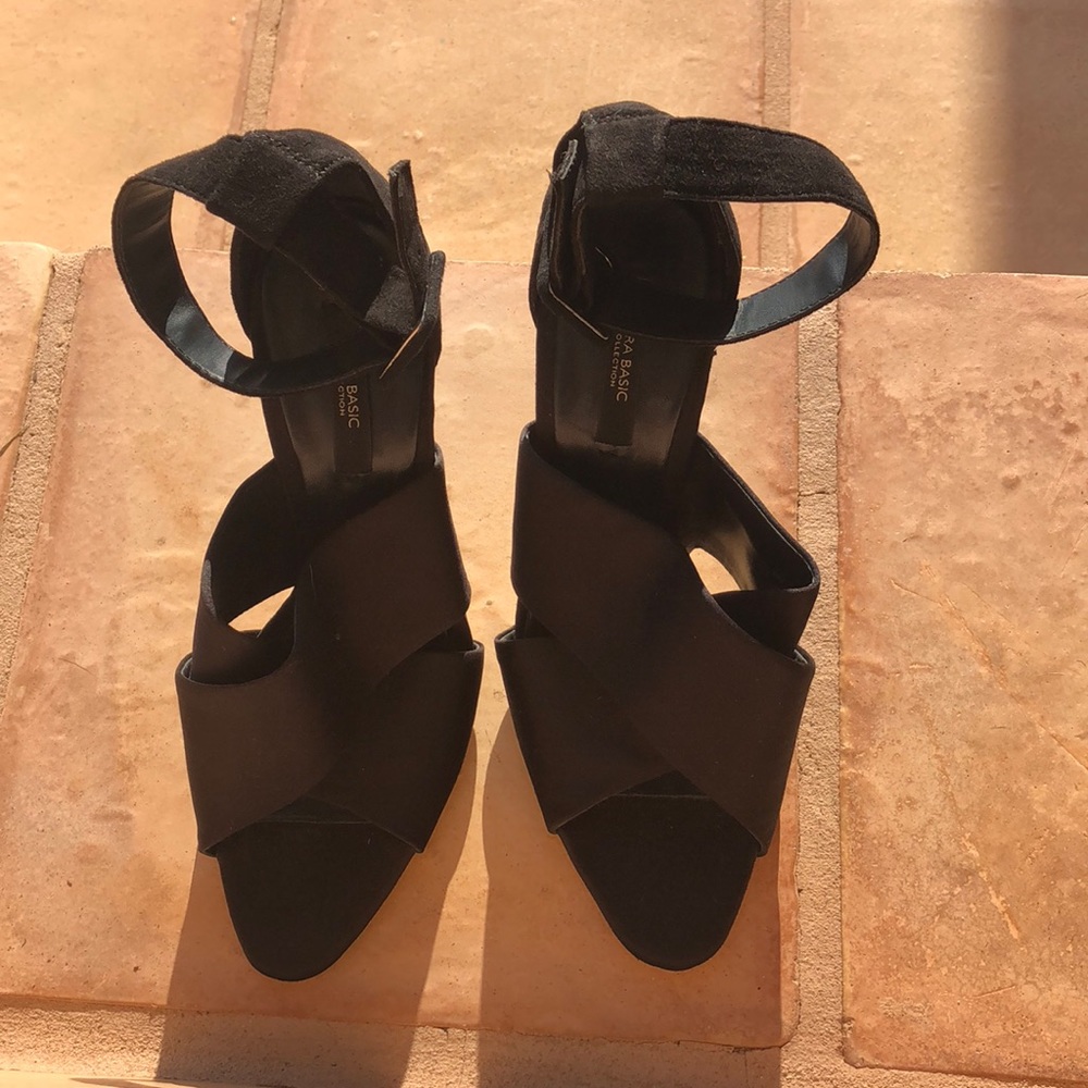 Zara Basic Black Heels